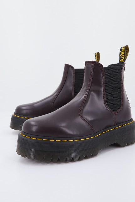 DR. MARTENS QUAD SMOOTH en color BURDEOS  (1)