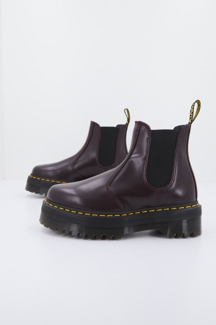 DR. MARTENS QUAD SMOOTH en color BURDEOS  (2)