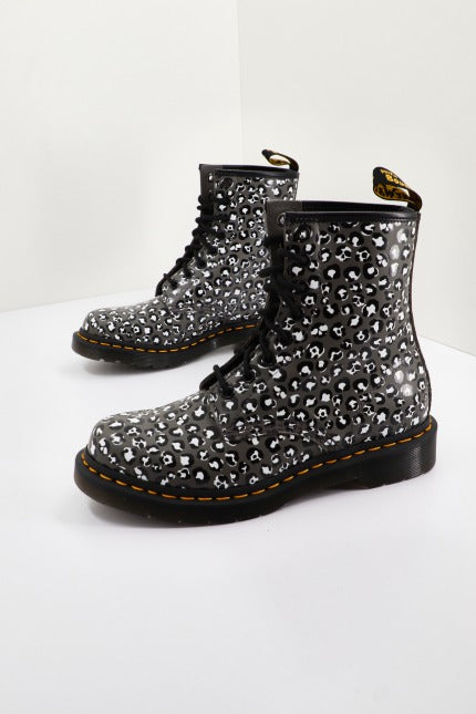 DR. MARTENS GUNMETAL LOUD SMOOT en color ANIMAL PRINT  (1)