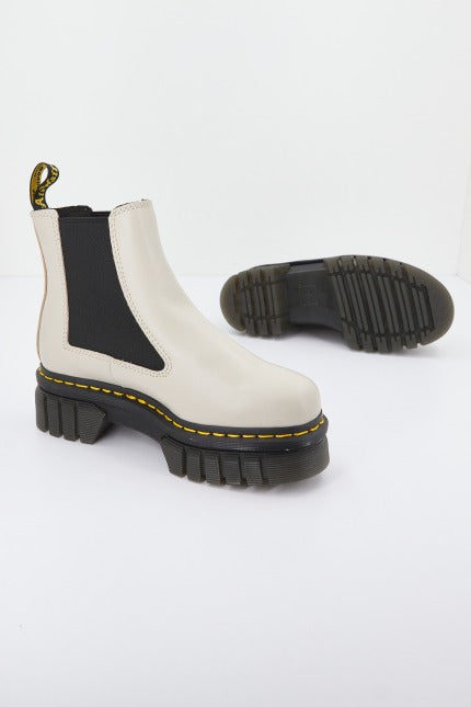 DR. MARTENS AUDRICK CHELSEA LUX en color BEIS  (4)