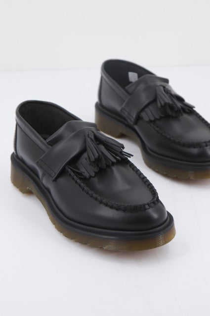 DR. MARTENS ADRIAN SMOOTH en color NEGRO  (1)