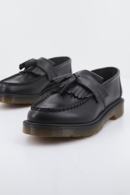 DR. MARTENS ADRIAN SMOOTH en color NEGRO  (2)