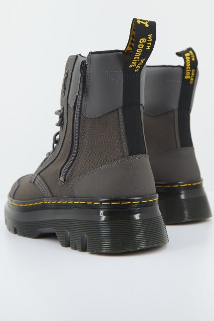 DR. MARTENS TARIK ZIP en color GRIS  (3)