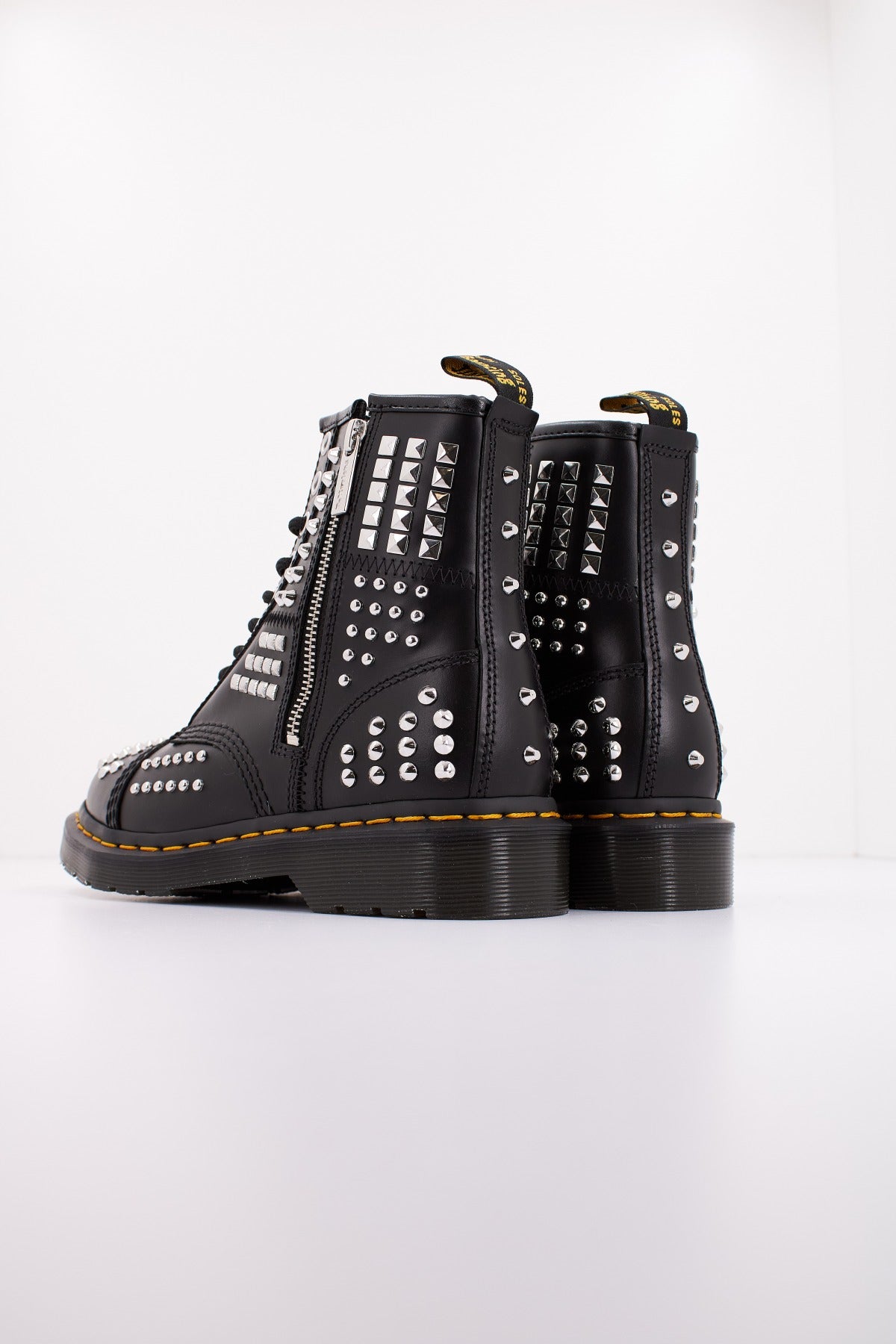 DR. MARTENS ATLAS en color NEGRO  (3)