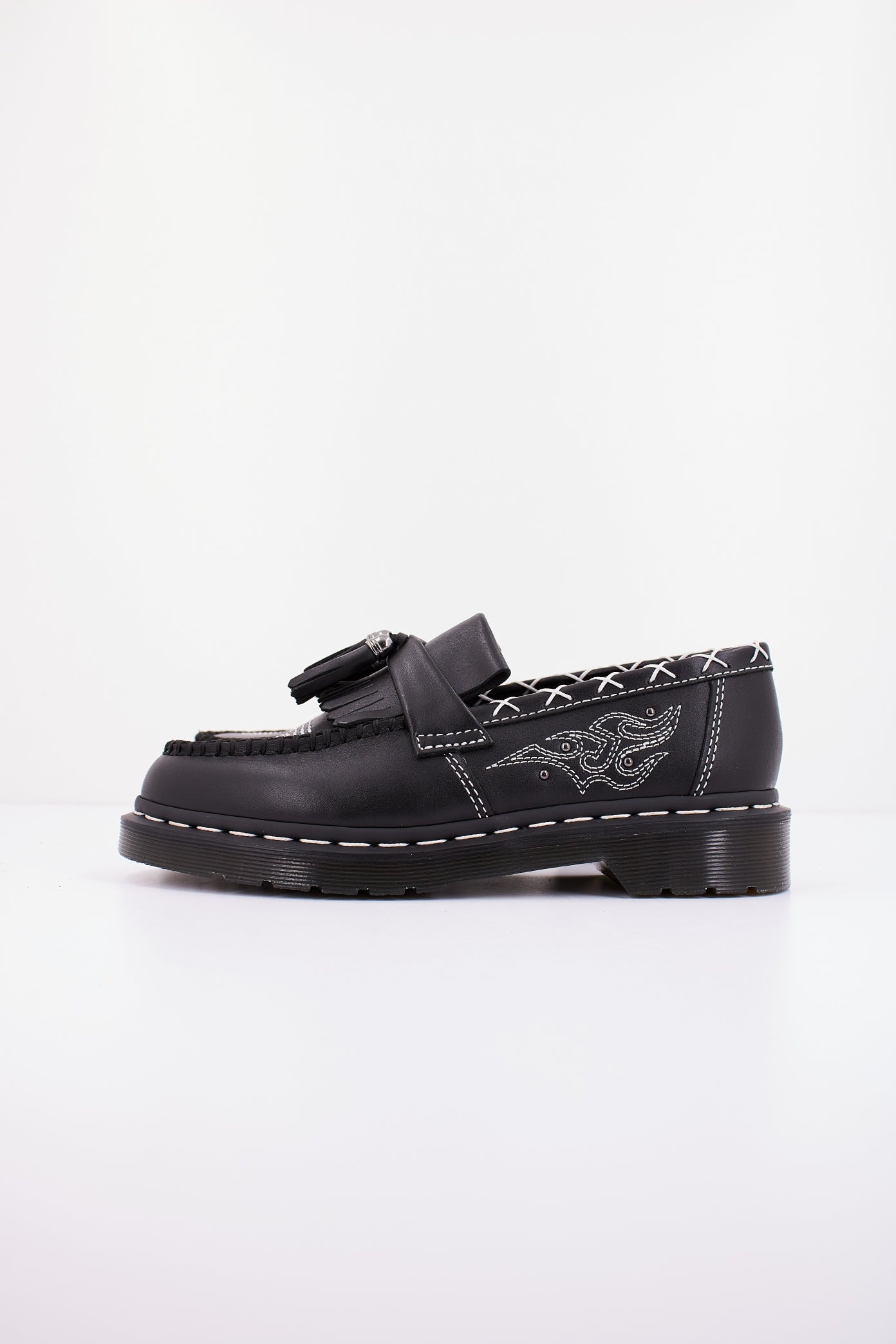 DR. MARTENS ADRIAN GA en color NEGRO  (1)