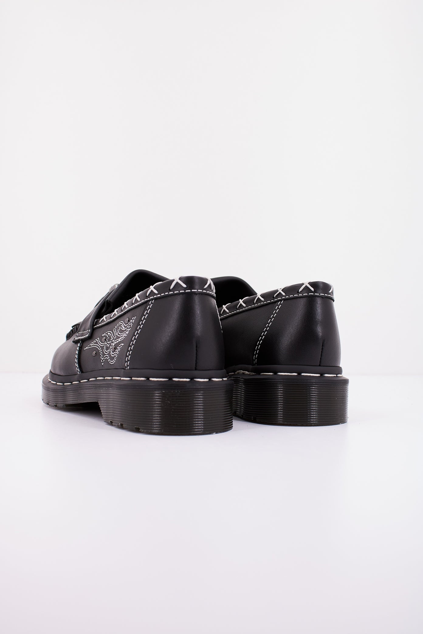 DR. MARTENS ADRIAN GA en color NEGRO  (3)