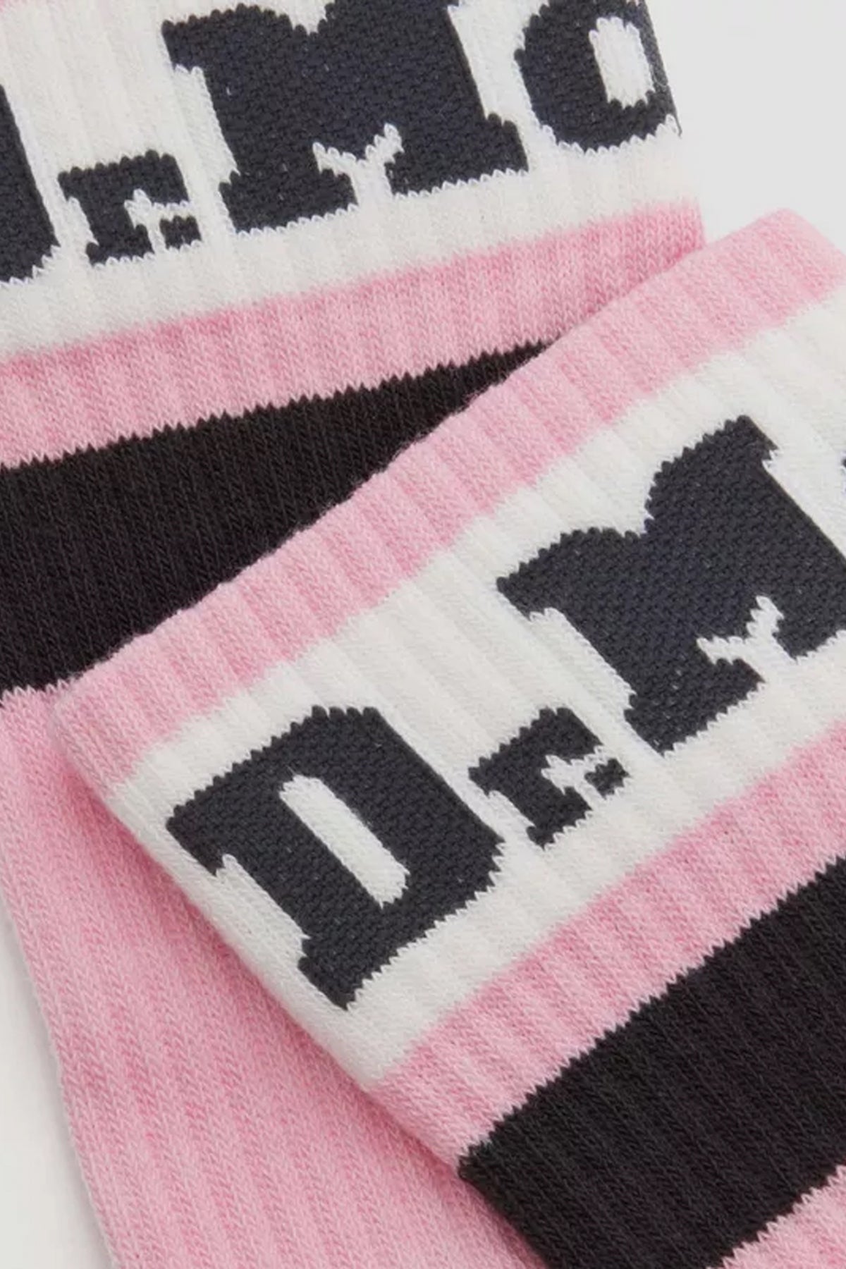 DR. MARTENS ATHLETIC LOGO SOCK en color ROSA  (3)