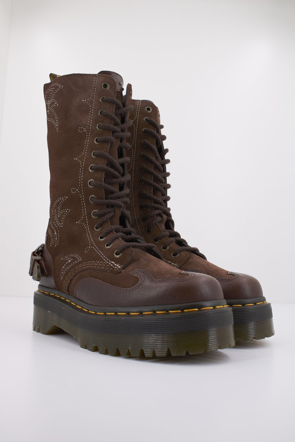 DR. MARTENS B QUAD GA en color MARRON  (2)