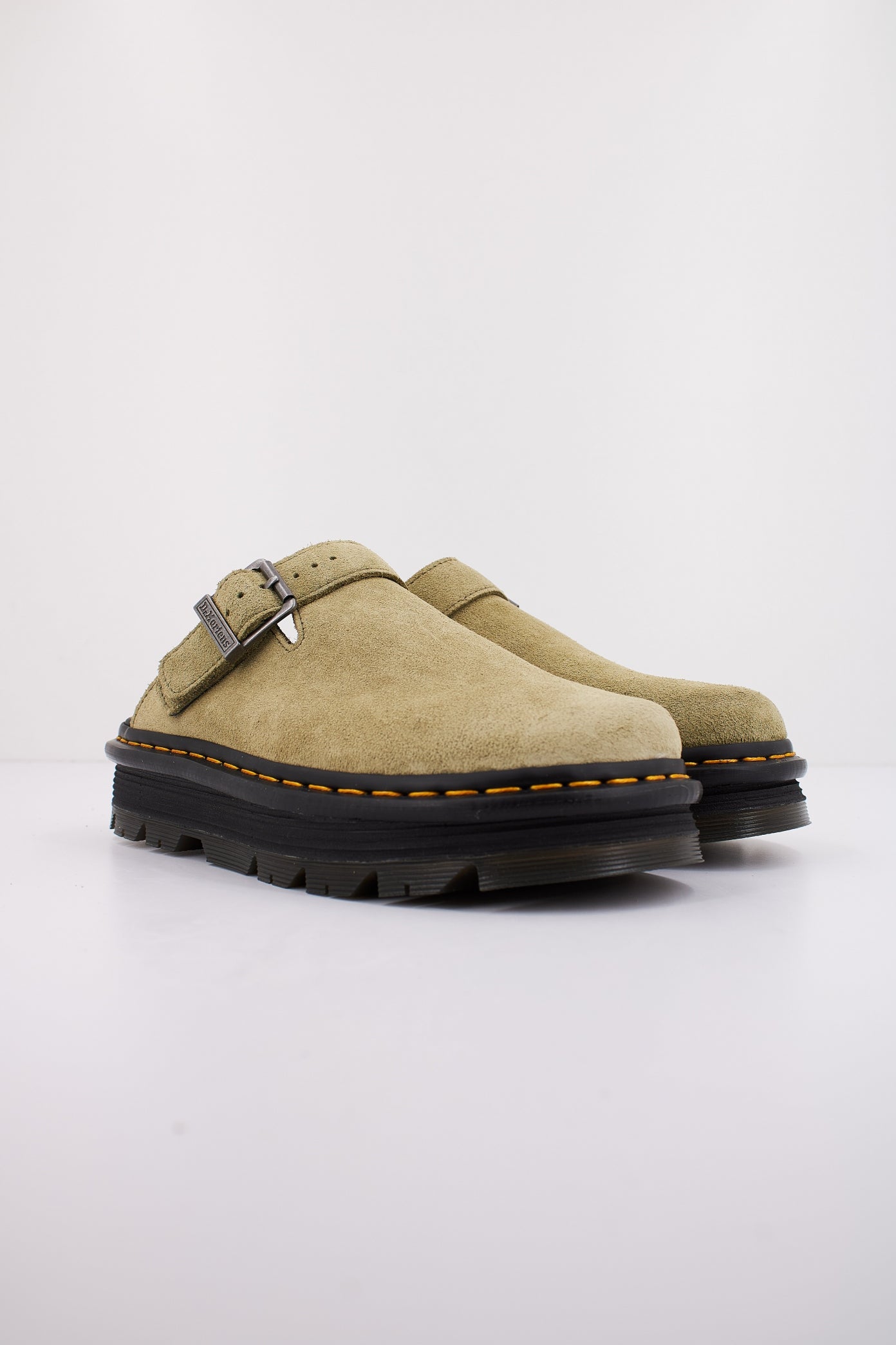 DR. MARTENS ZEBZAG MULE en color VERDE  (2)