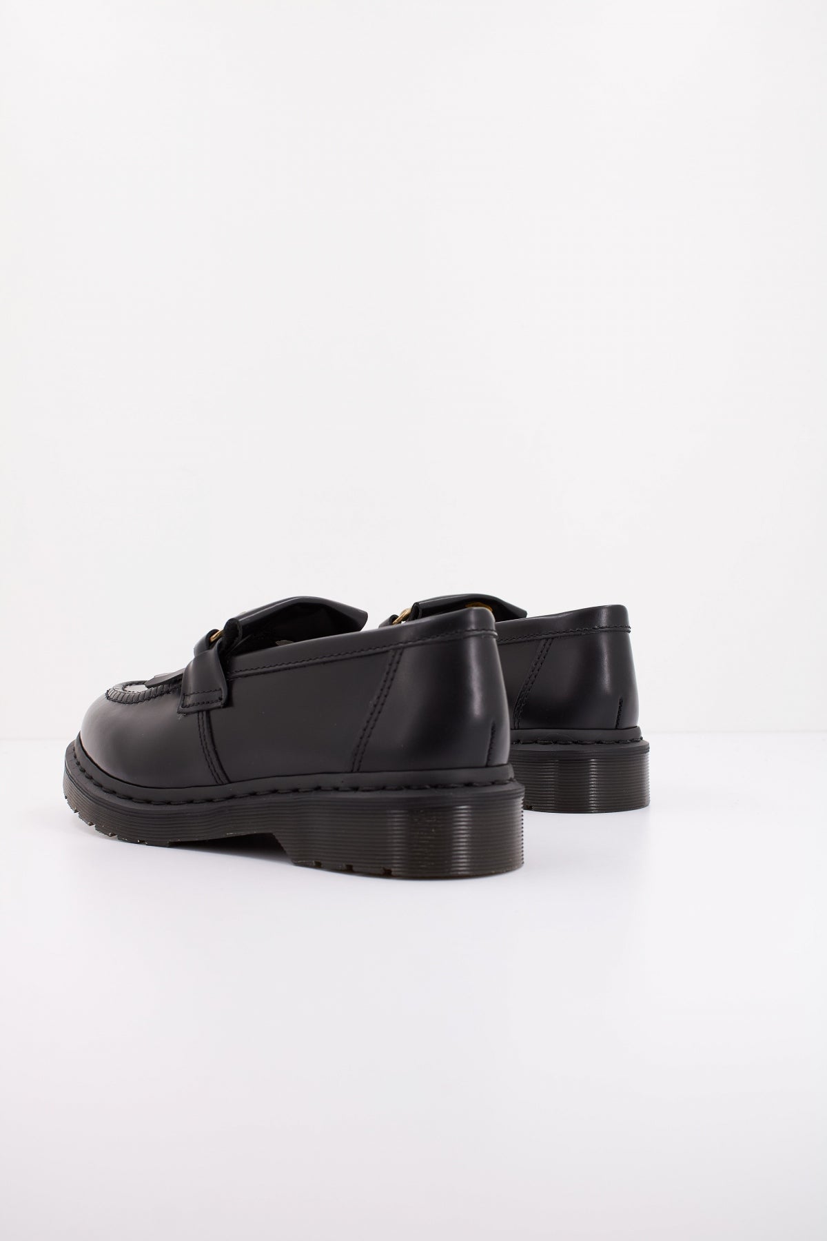 DR. MARTENS ADRIAN SNAFFLE en color NEGRO  (4)