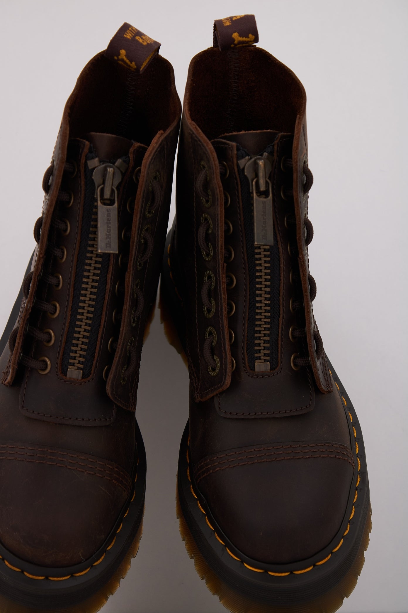 DR. MARTENS SINCLAIR  en color MARRON  (3)