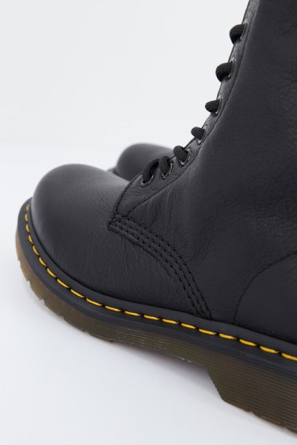 DR. MARTENS PASCAL  EYE VIRGINIA en color NEGRO  (4)