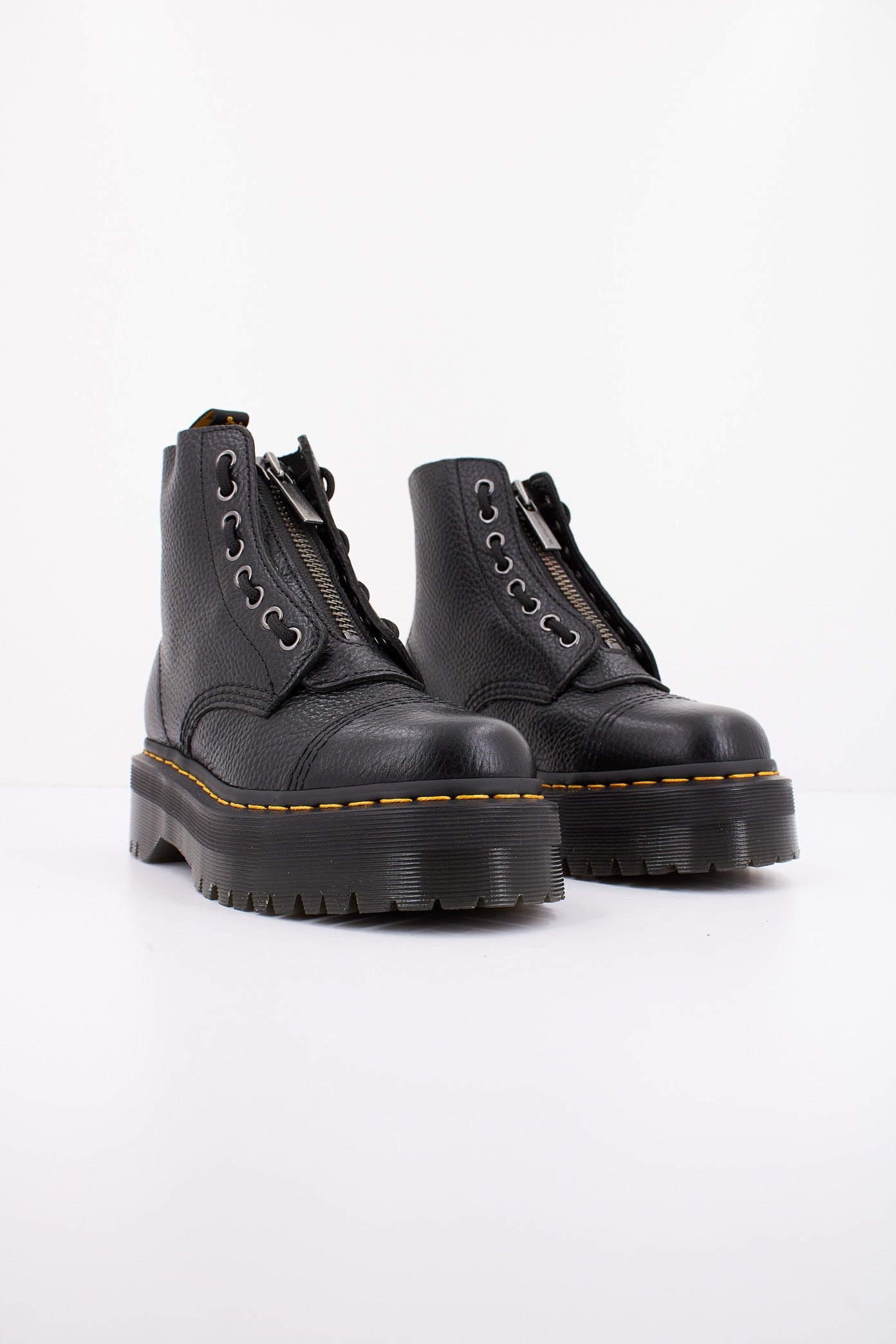 DR. MARTENS SINCLAIR  EYE AUNT S en color NEGRO  (2)