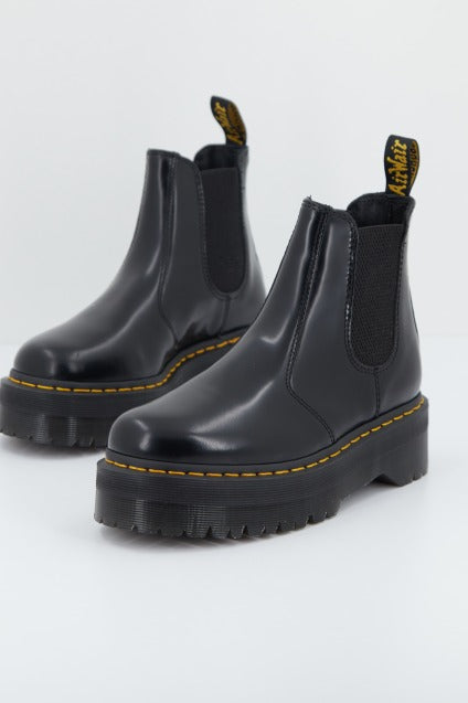 DR. MARTENS PLATAFORMA  QUAD DE PIEL SMOOTH en color NEGRO  (2)