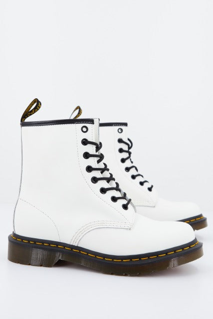 DR. MARTENS -EYE SMOOTH en color BLANCO  (1)