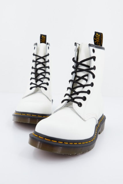 DR. MARTENS -EYE SMOOTH en color BLANCO  (2)