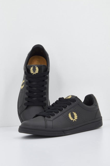 FRED PERRY  B LEATHER en color NEGRO  (1)