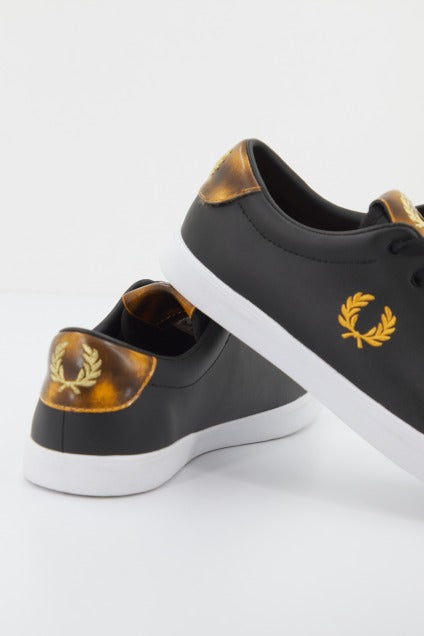 FRED PERRY LOTTIE LEATHER en color NEGRO  (4)