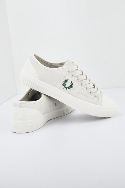 FRED PERRY  HUGHES LOW LEATHER en color BLANCO  (3)