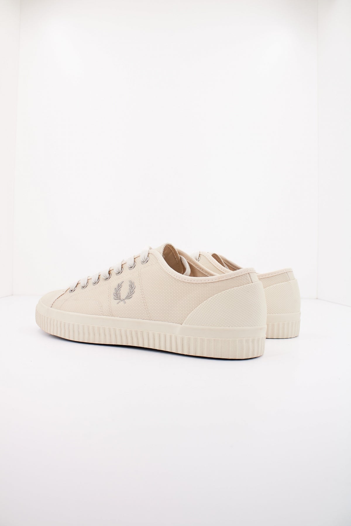 FRED PERRY  HUGHES LOW TEXTURED en color BEIS  (3)