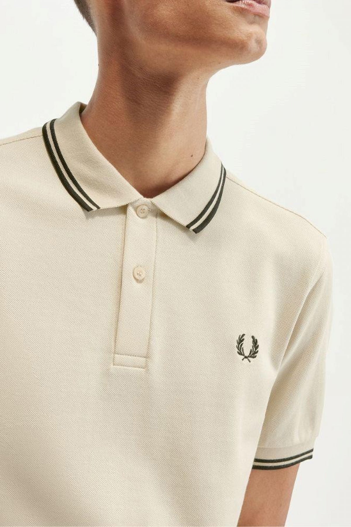 FRED PERRY MFP en color BEIS  (4)