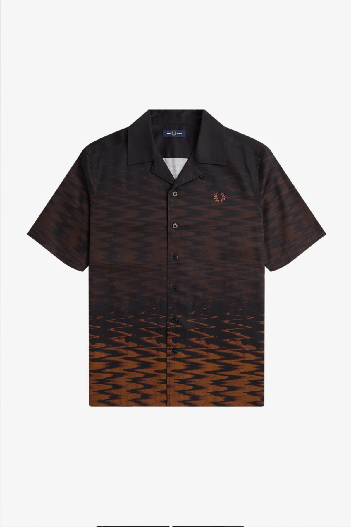 FRED PERRY WAVE GRAPHIC REVERE COLLAR en color NEGRO  (2)