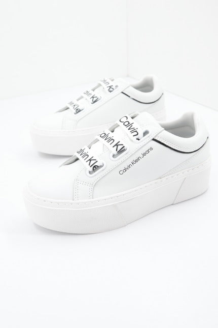 CALVIN KLEIN  FLATFORM LOW en color BLANCO  (1)