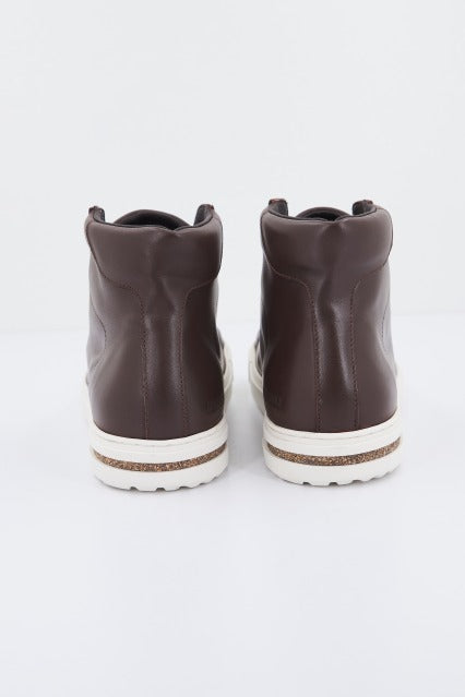 BIRKENSTOCK BEND MID en color MARRON  (3)