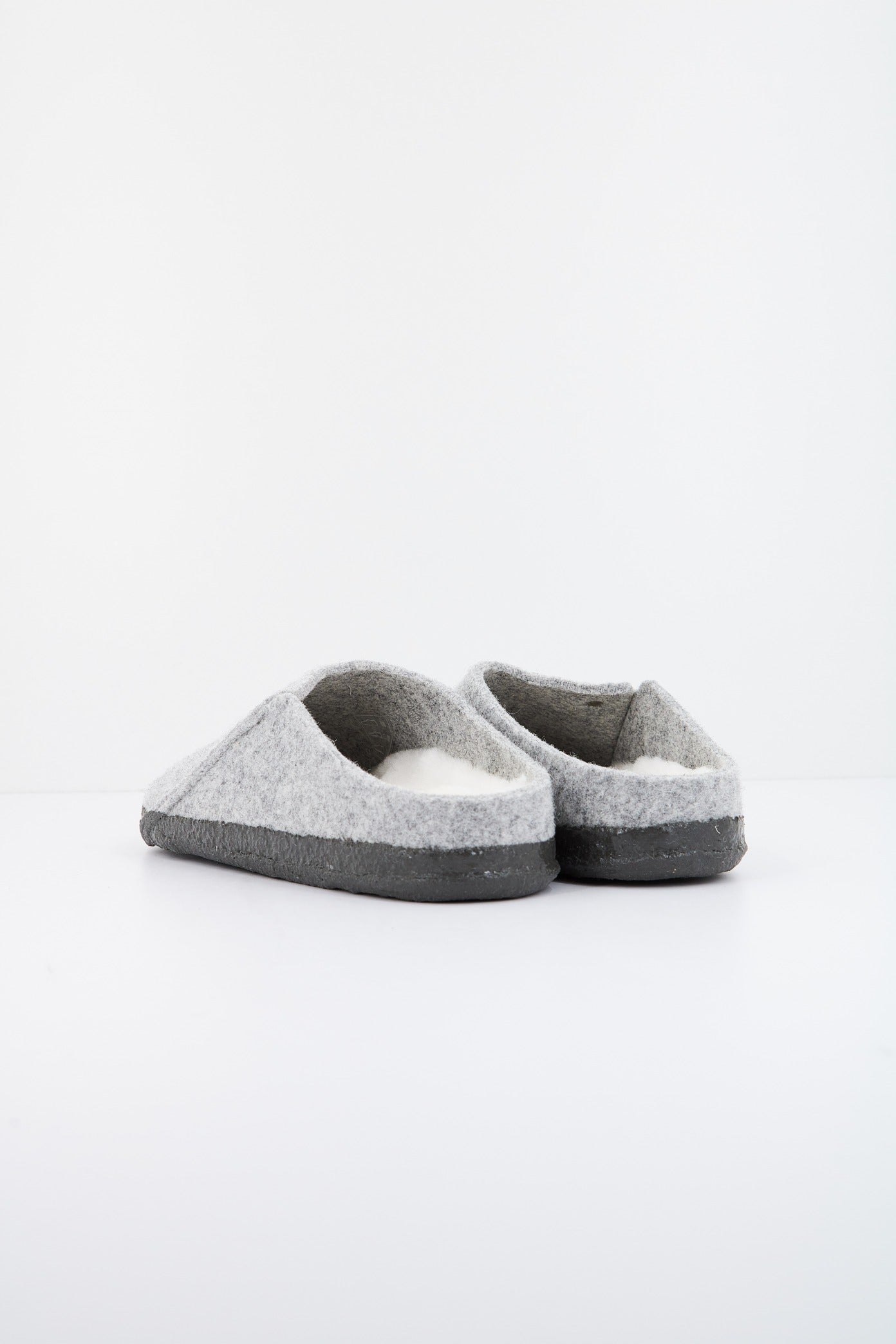 BIRKENSTOCK SHEARLING FE en color GRIS  (3)