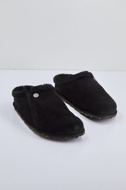 BIRKENSTOCK ZERMATT PREMIUM SHEA en color NEGRO  (1)