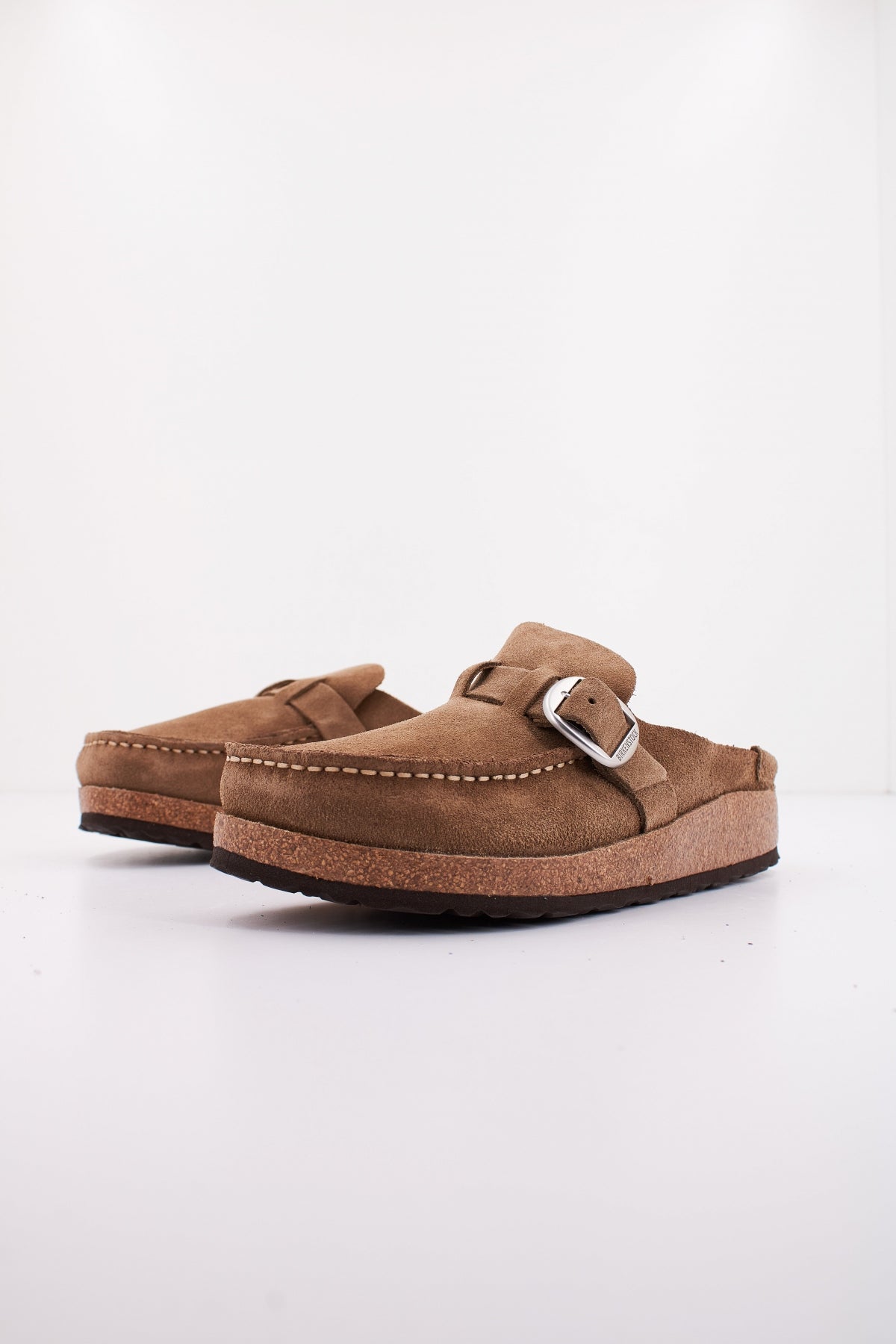 BIRKENSTOCK BUCKLEY en color MARRON  (2)