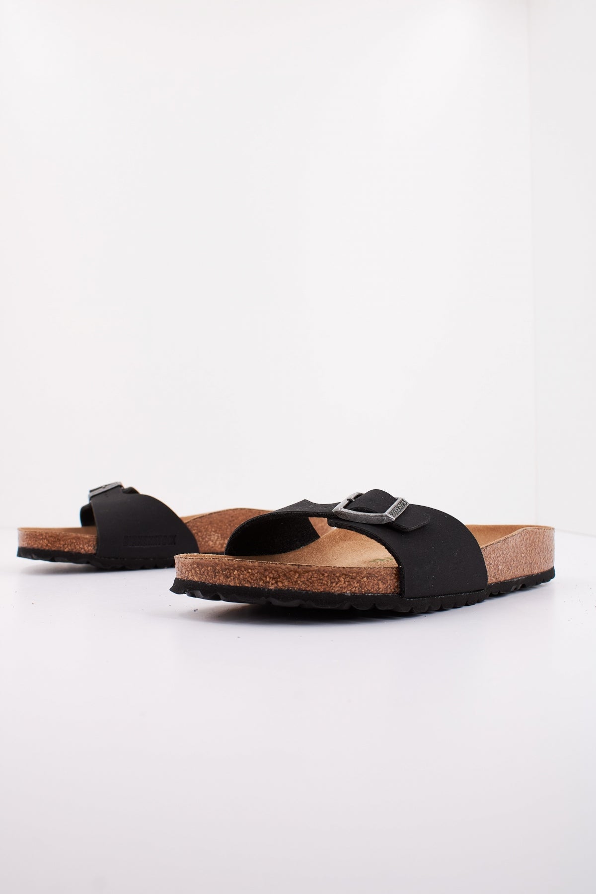 BIRKENSTOCK  MADRID BIRKO-FLOR en color NEGRO  (2)