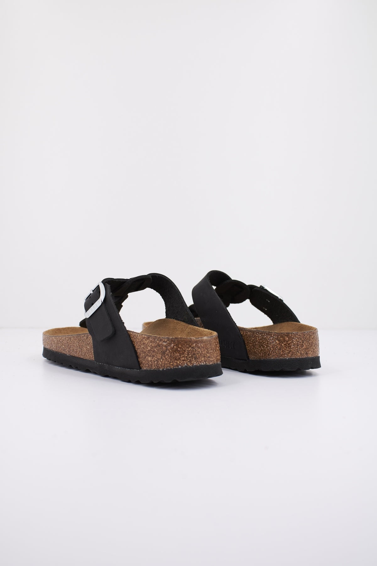 BIRKENSTOCK GIZEH OILED LEATHER en color NEGRO  (3)