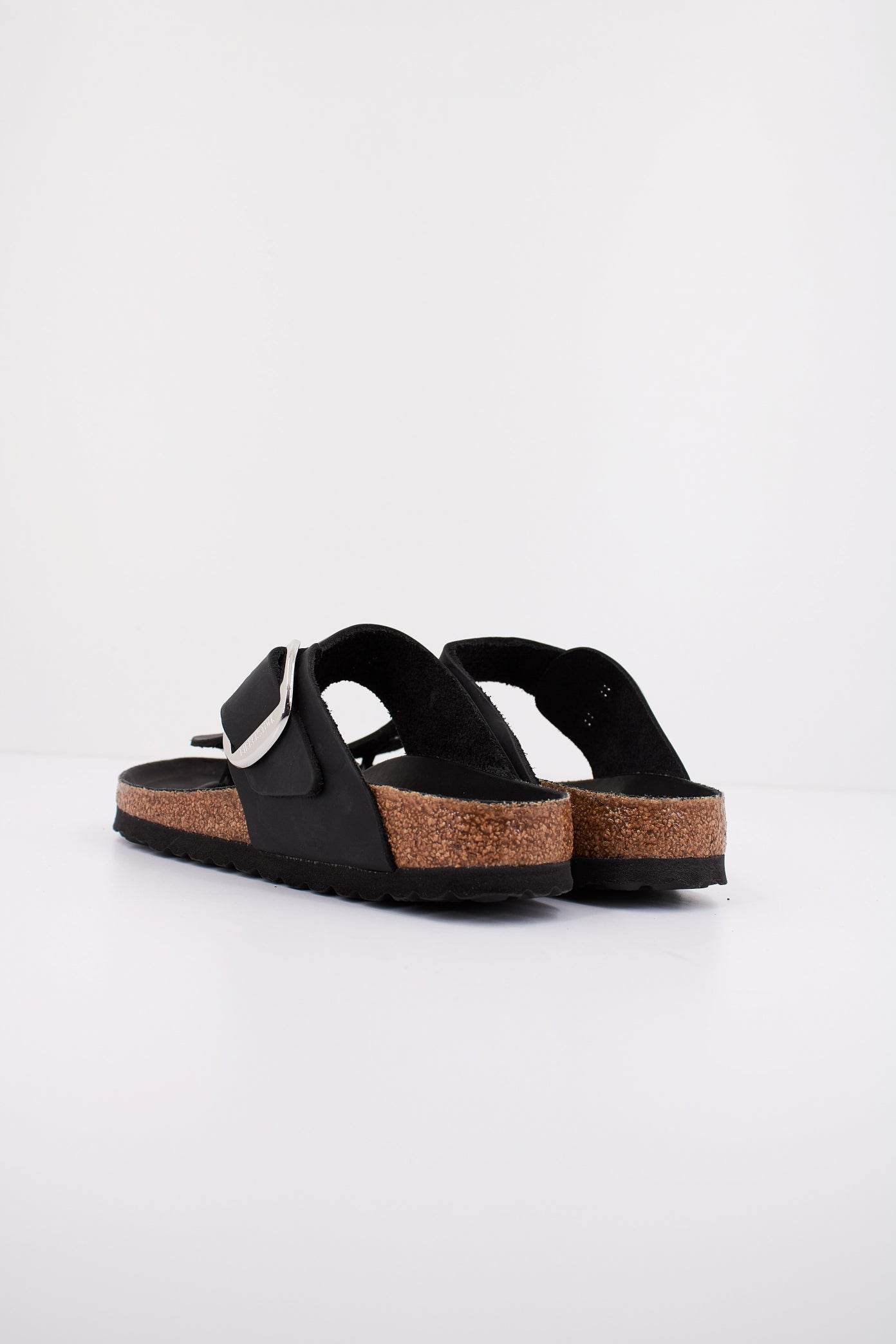 BIRKENSTOCK GIZEH BIG BUCKLE OILED LE en color NEGRO  (3)