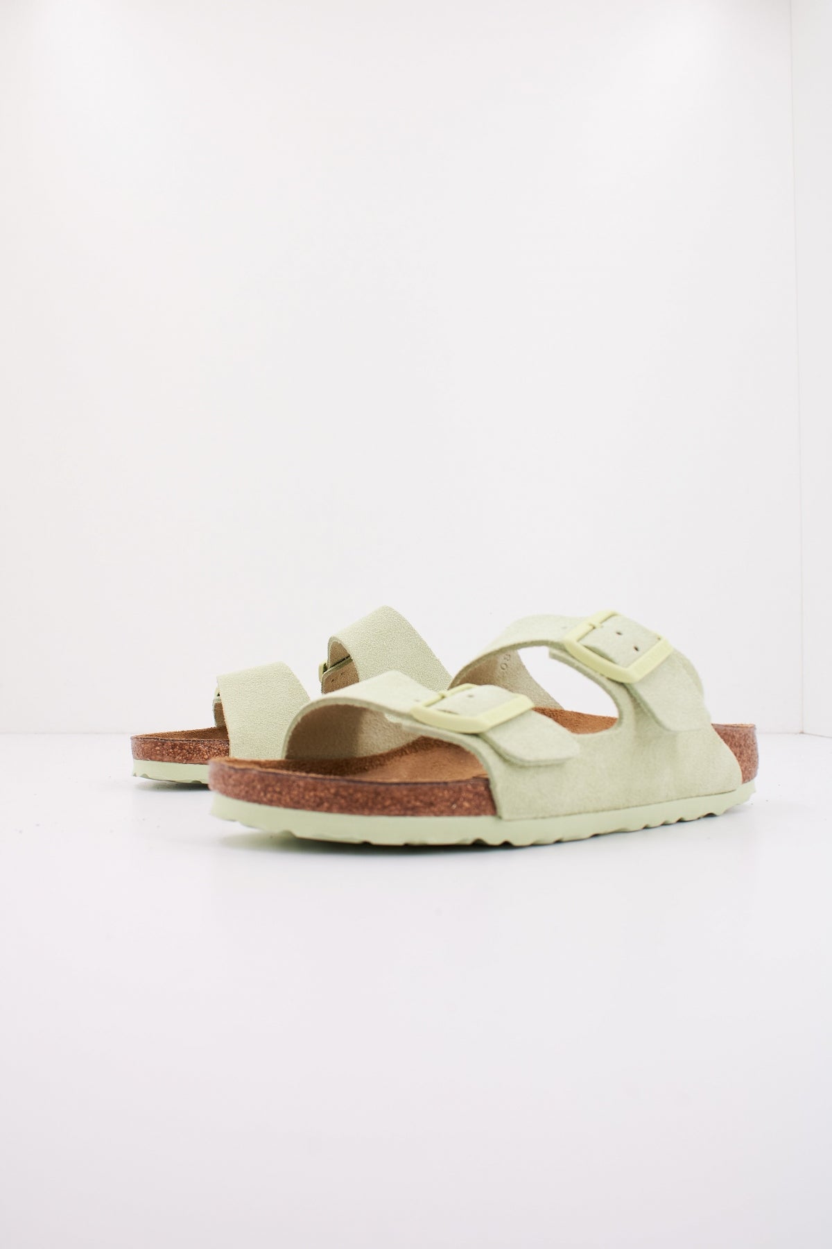 BIRKENSTOCK ARIZONA SUEDE LEATHER en color VERDE  (2)