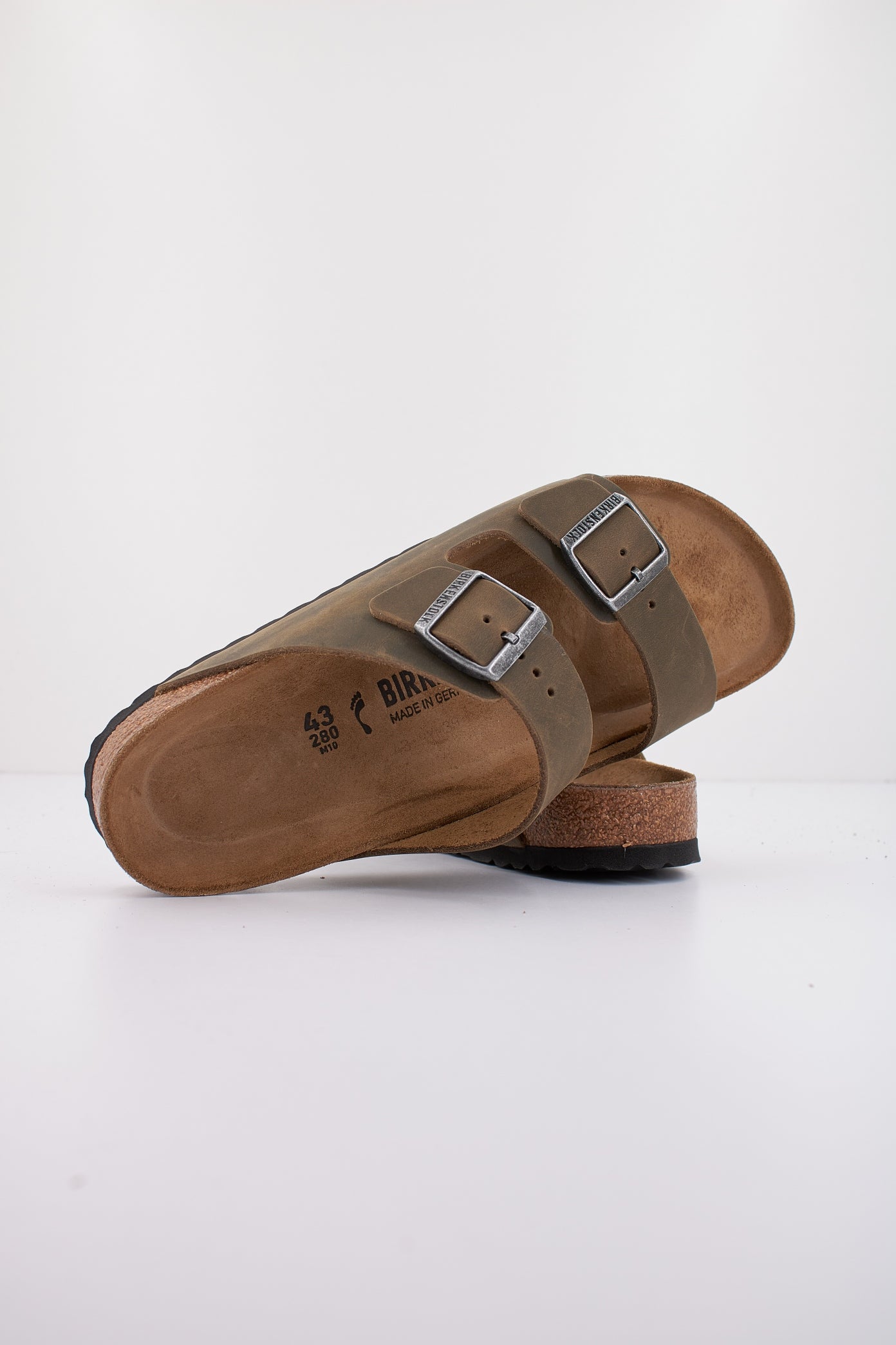 BIRKENSTOCK ARIZONA OILED LEATHER en color VERDE  (4)