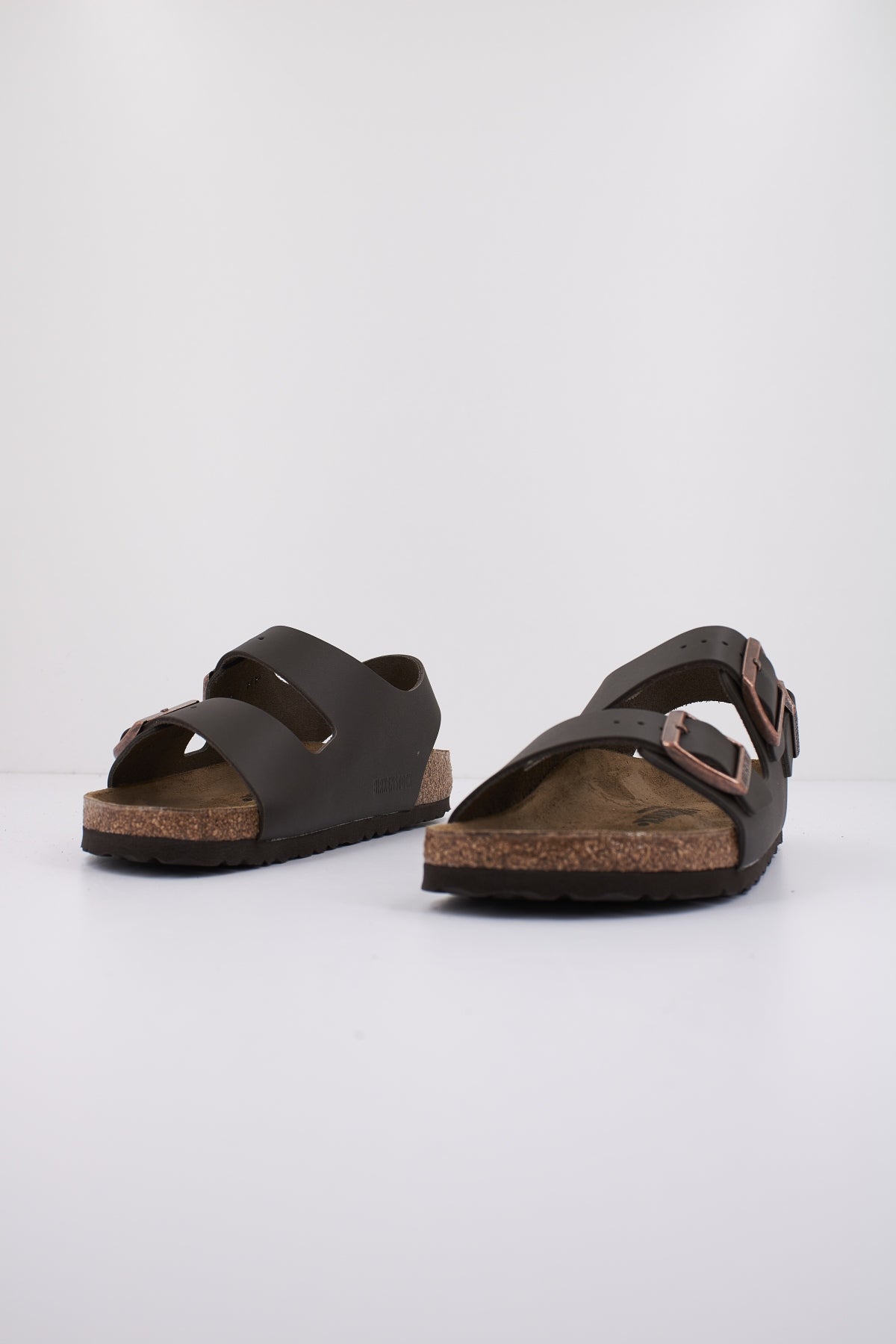 BIRKENSTOCK MILANO NATURAL LEATHER en color MARRON  (2)