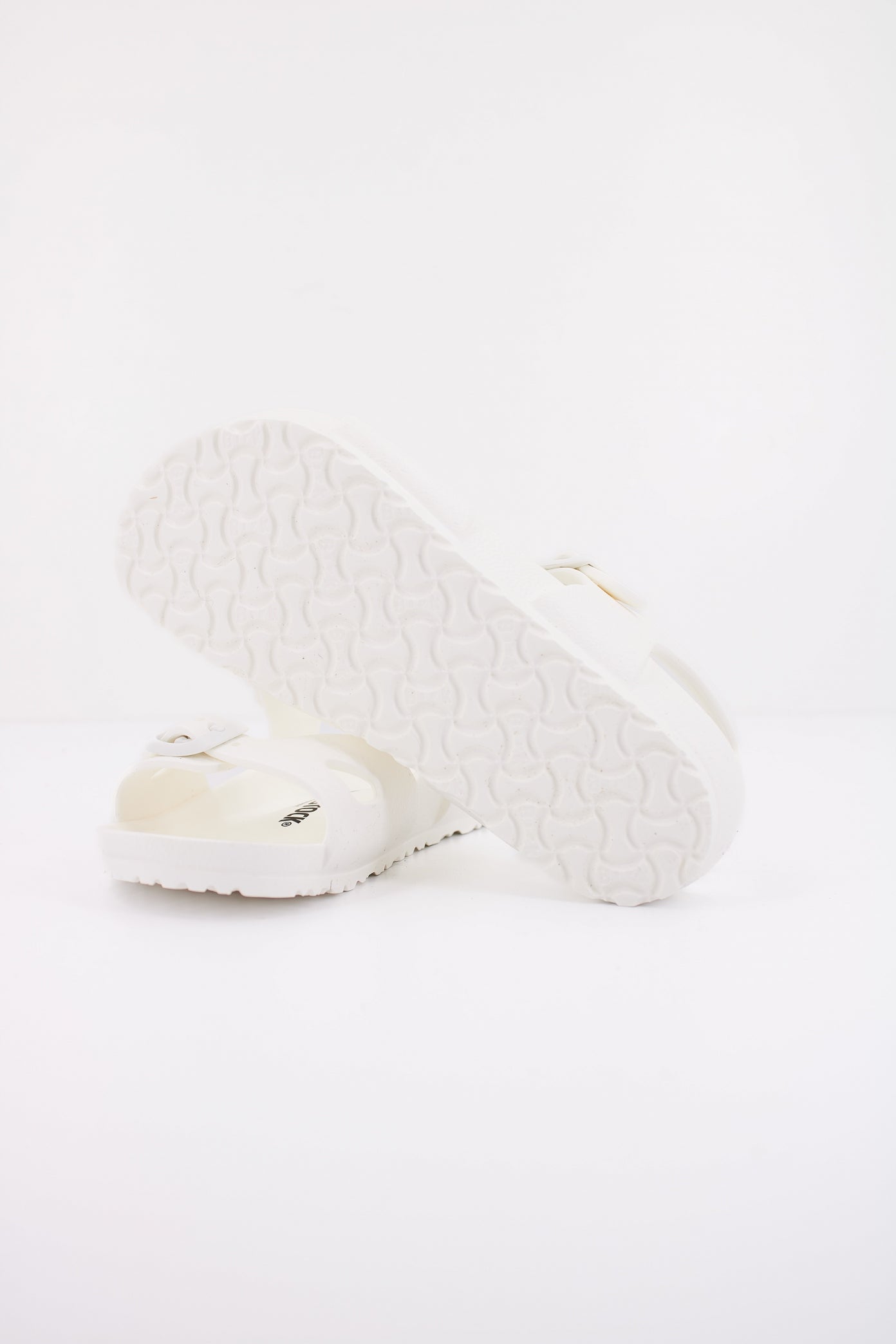 BIRKENSTOCK RIO EVA en color BLANCO  (5)