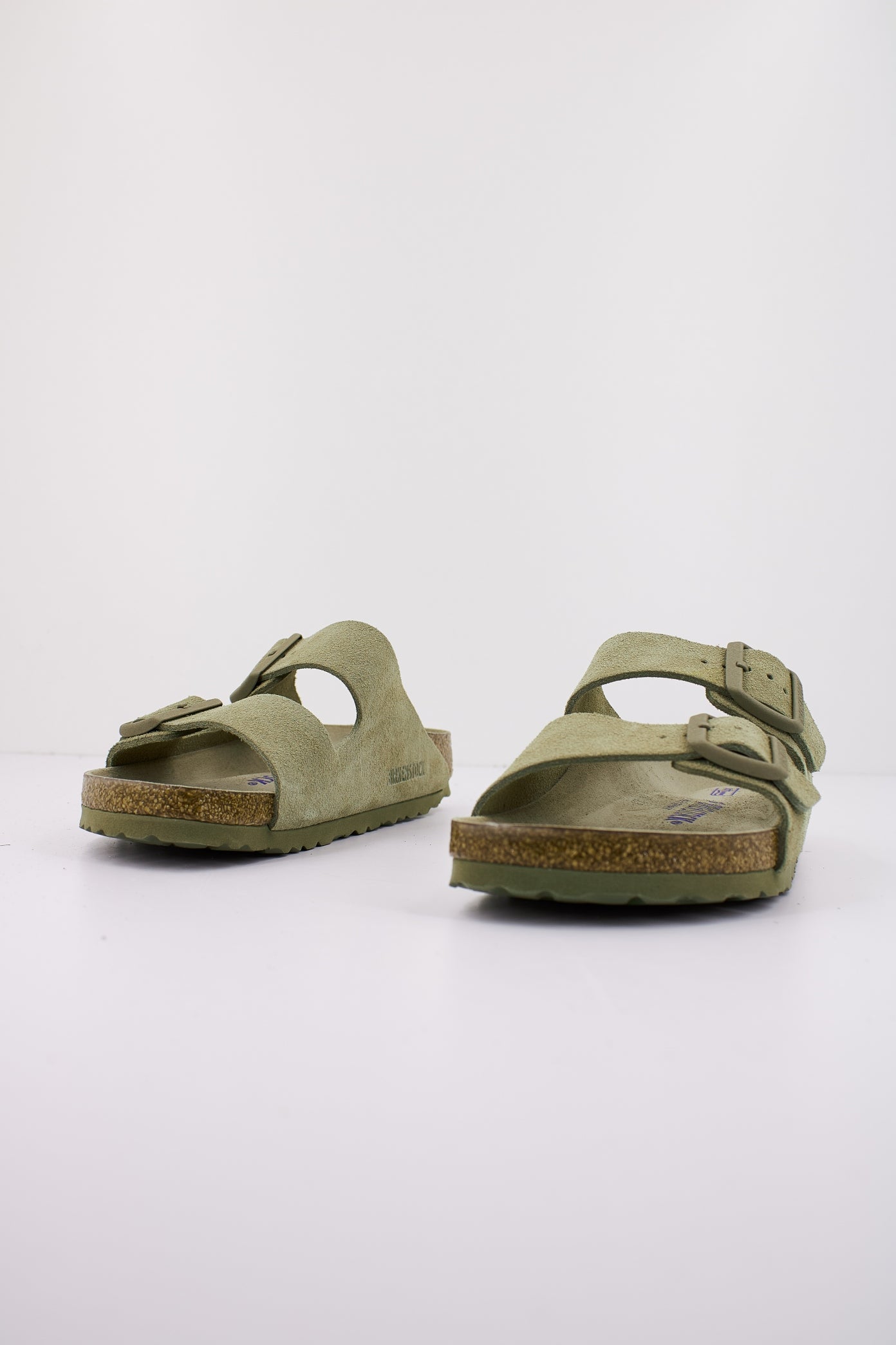 BIRKENSTOCK ARIZONA SUEDE LEATHER en color VERDE  (2)