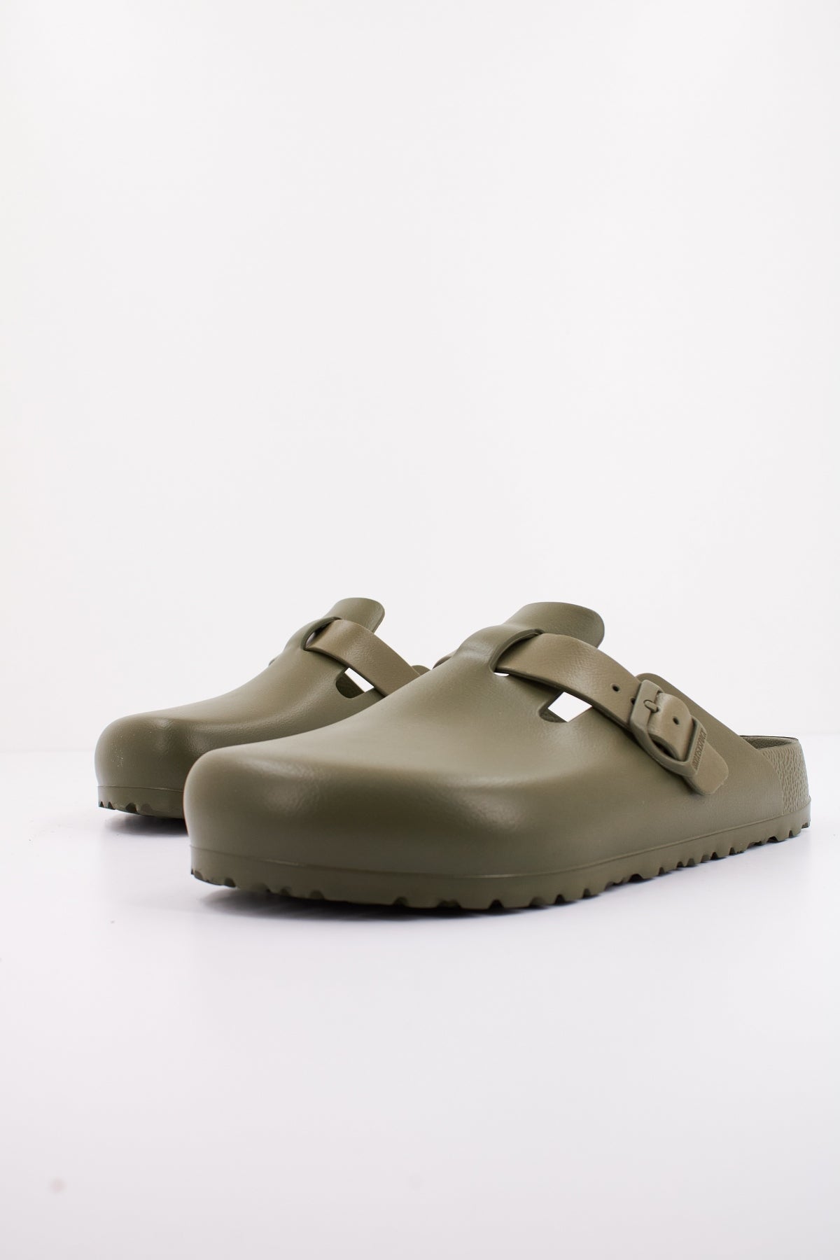 BIRKENSTOCK BOSTON EVA en color VERDE  (2)