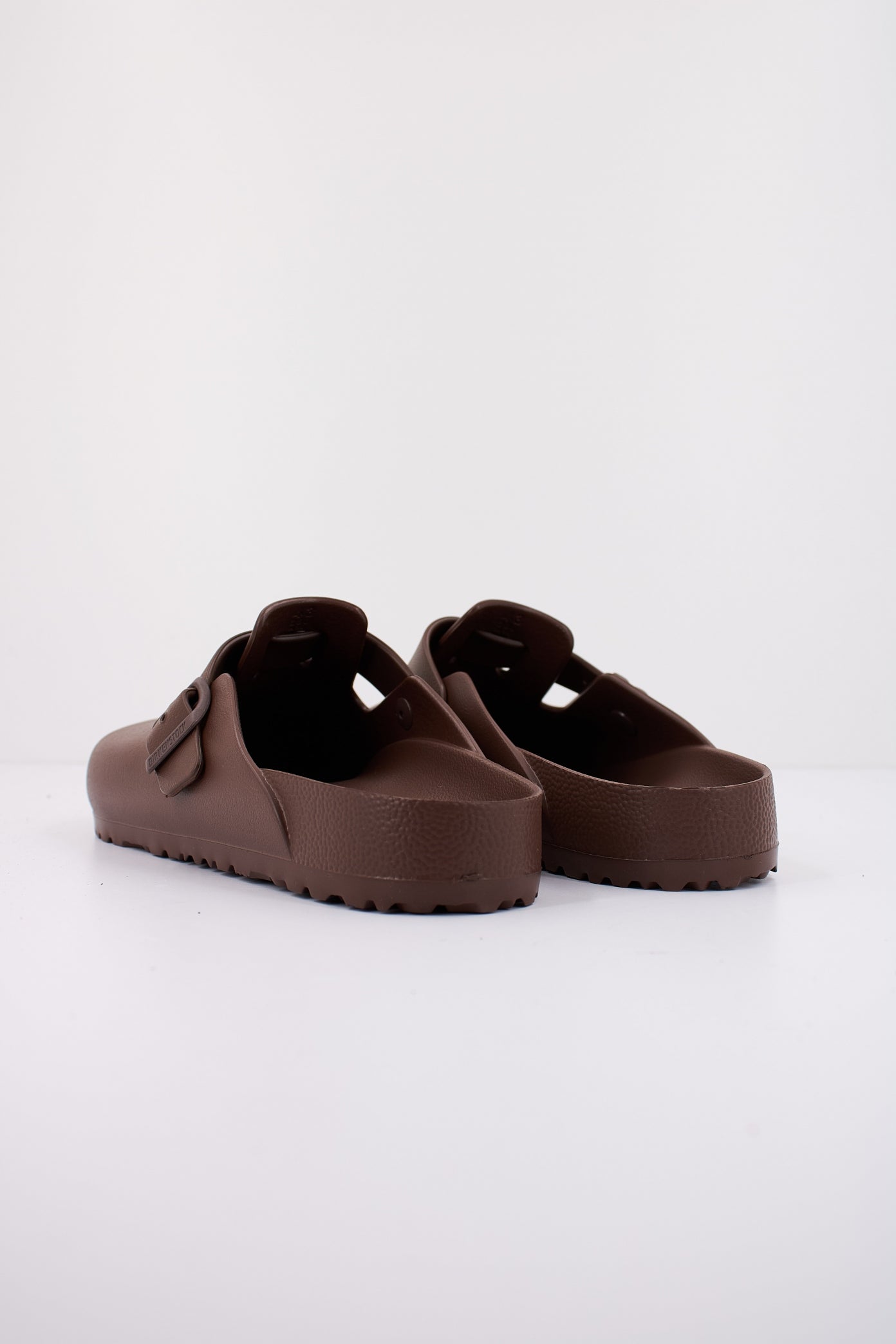 BIRKENSTOCK BOSTON EVA en color MARRON  (3)