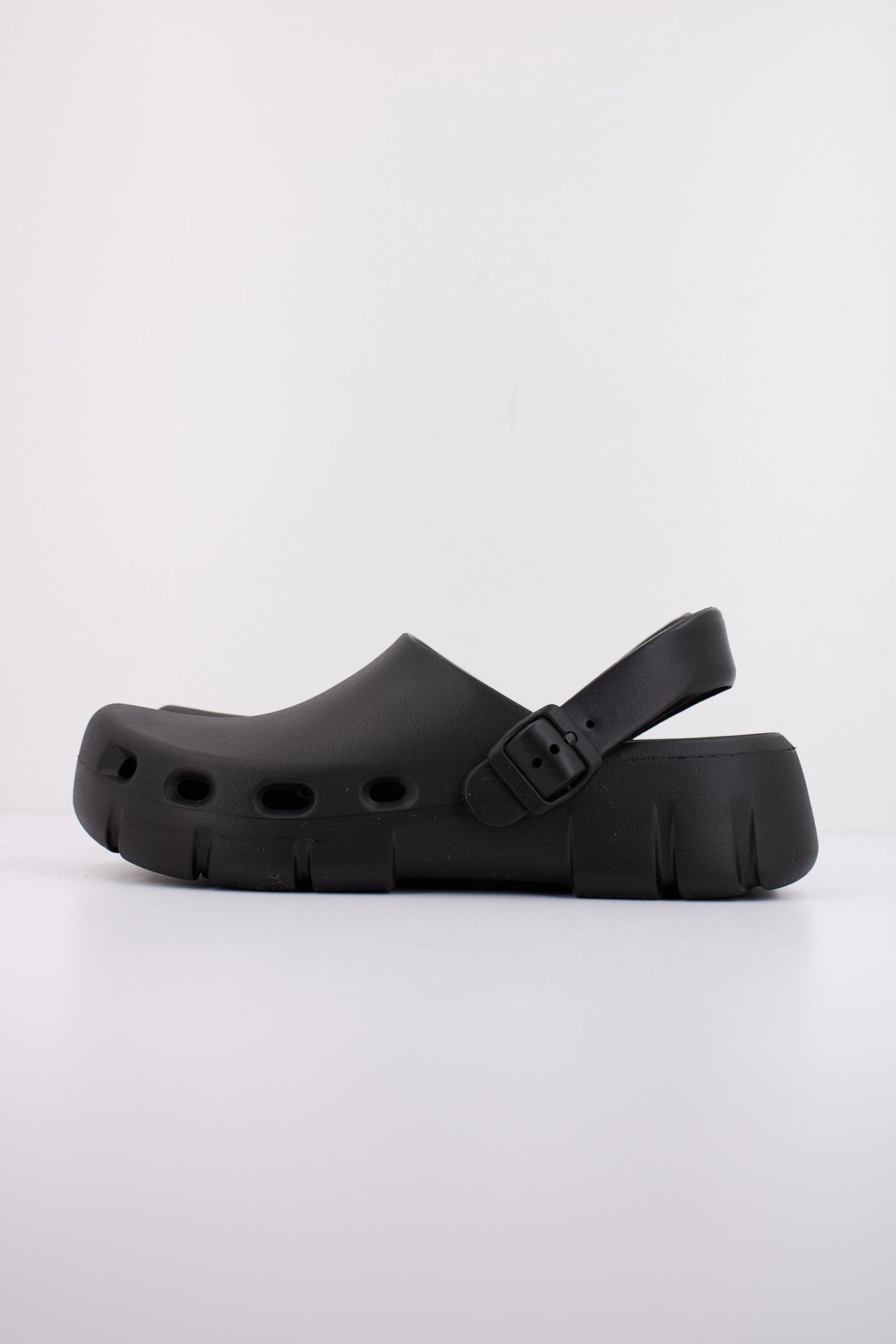 BIRKENSTOCK  FLOW en color NEGRO  (1)