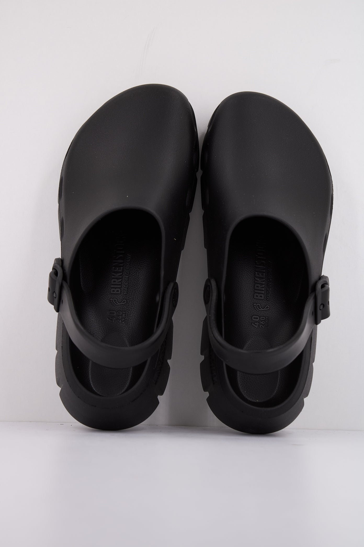 BIRKENSTOCK  FLOW en color NEGRO  (3)