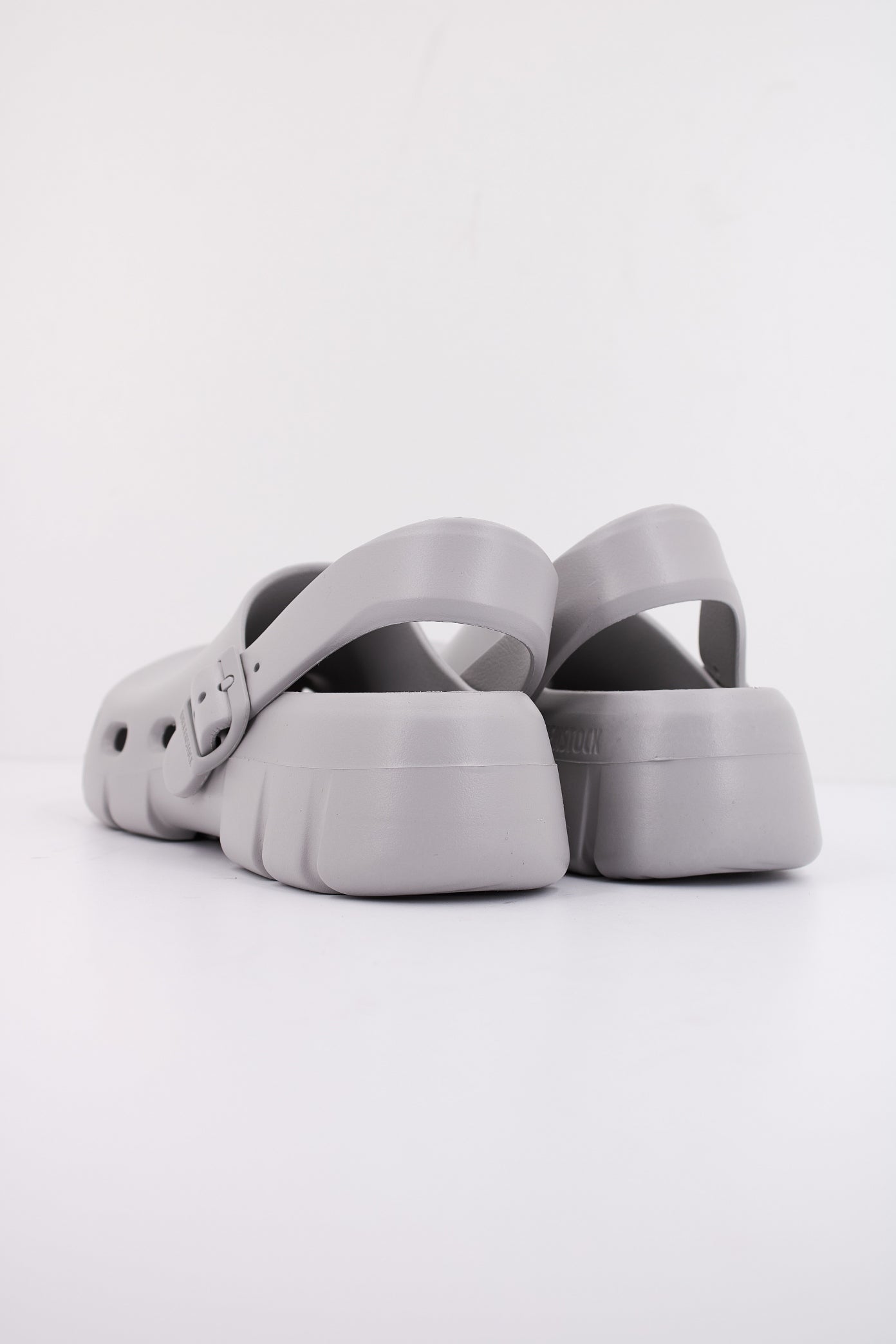 BIRKENSTOCK  FLOW en color GRIS  (4)