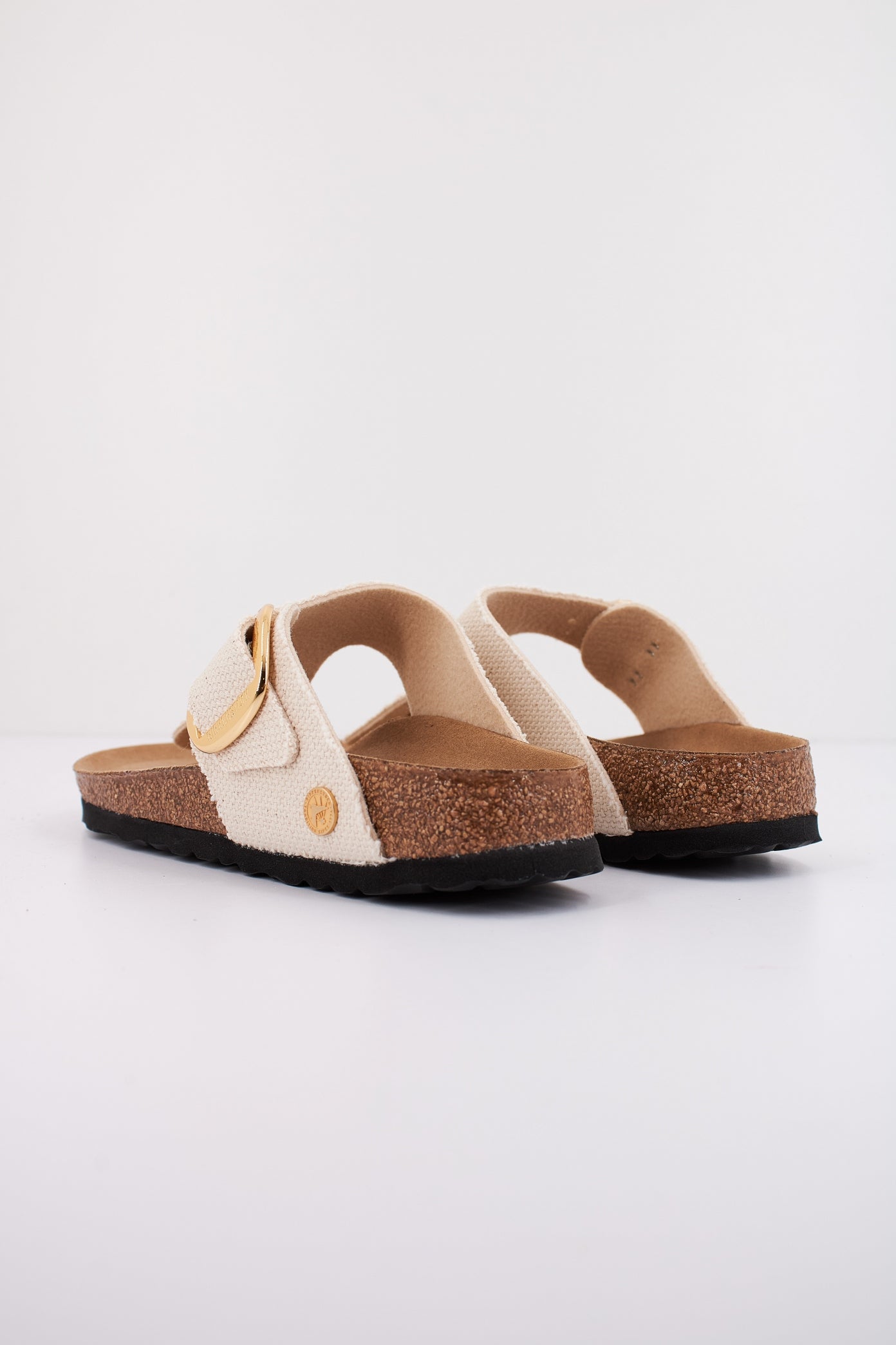 BIRKENSTOCK GIZEH BIG BUCKLE RIVET LO en color BEIS  (3)