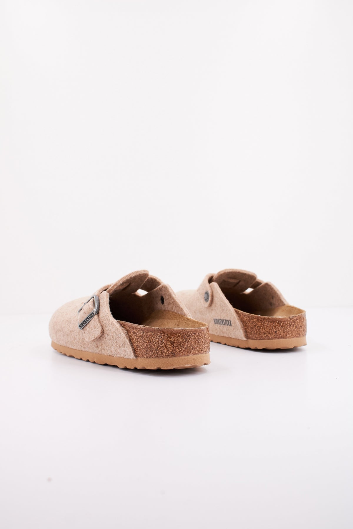 BIRKENSTOCK BOSTON BS en color BEIS  (3)