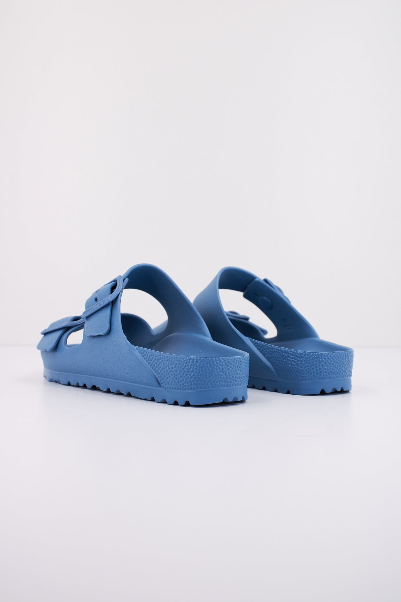 BIRKENSTOCK ARIZONA ESSENTIALS EVA en color AZUL  (3)