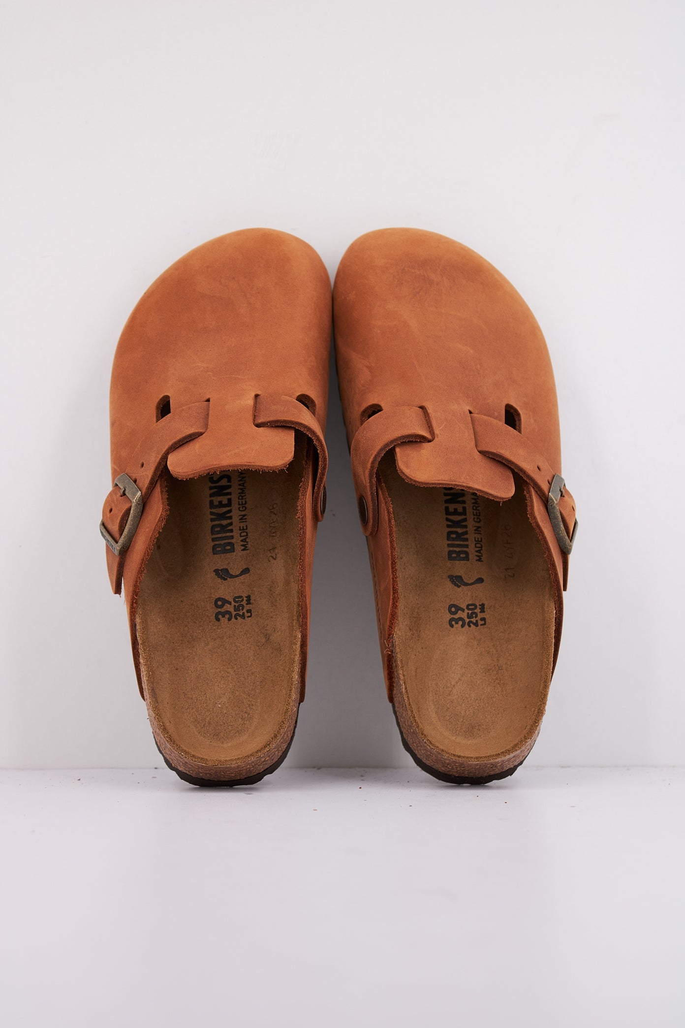 BIRKENSTOCK BOSTON en color MARRON  (3)