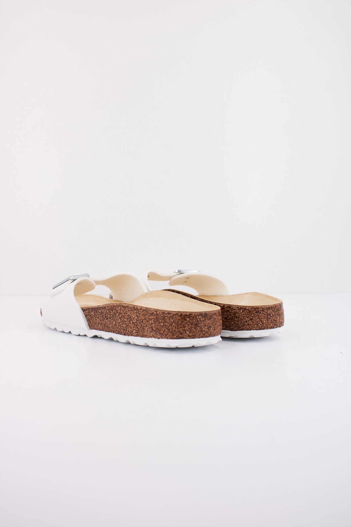 BIRKENSTOCK MADRID BF en color BLANCO  (4)