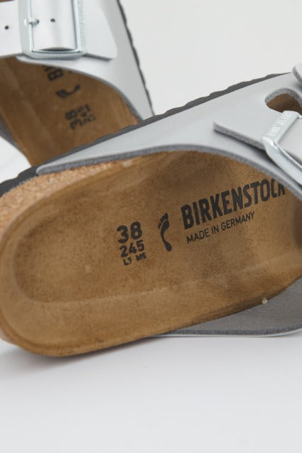 BIRKENSTOCK ARIZONA BF en color PLATA  (2)